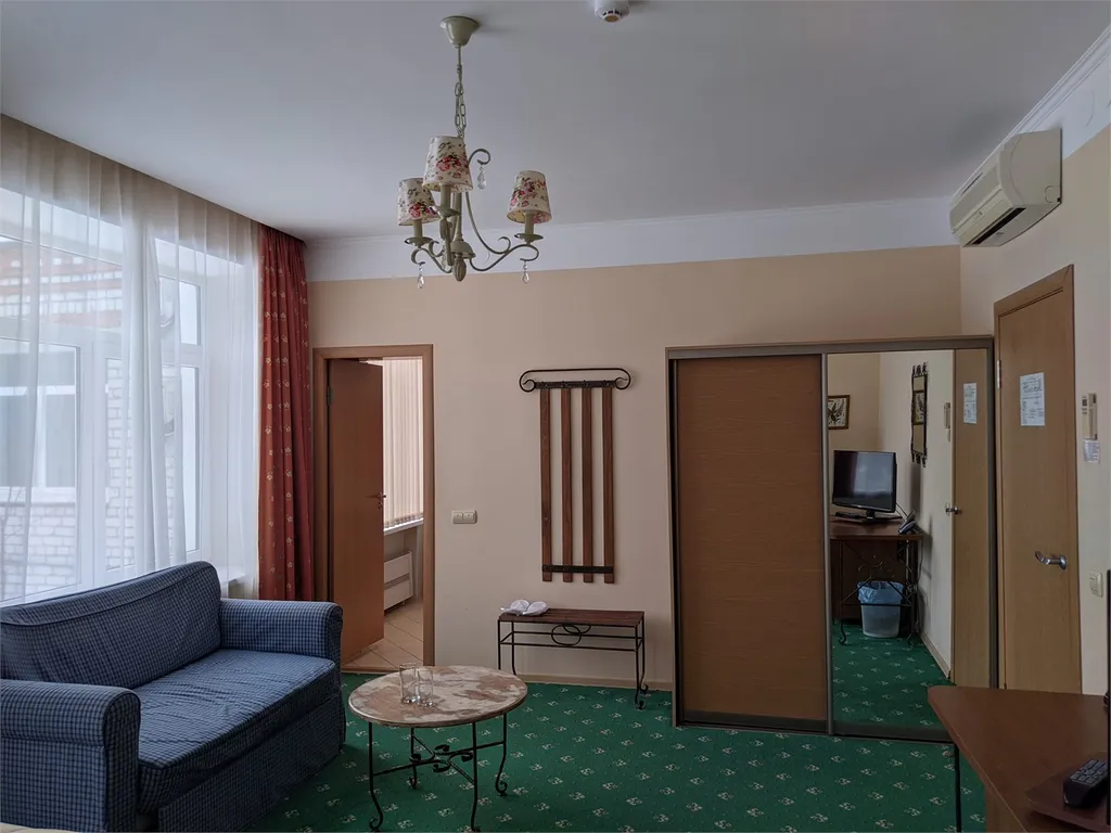 Просторный номер с 1 кроватью без балкона