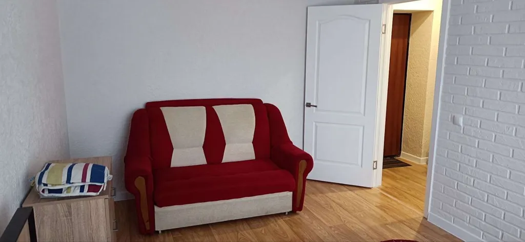 Однокомнатная квартира в новом доме, недалеко от Дворца Спорта Аркада.