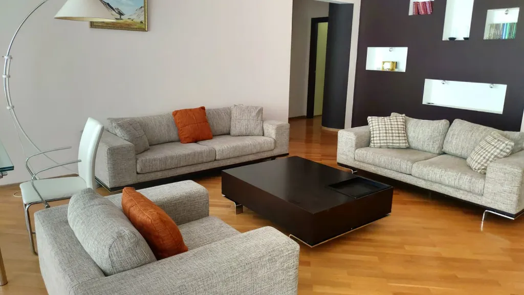 Большая и уютная квартира в центре — аренда посуточно в Баку