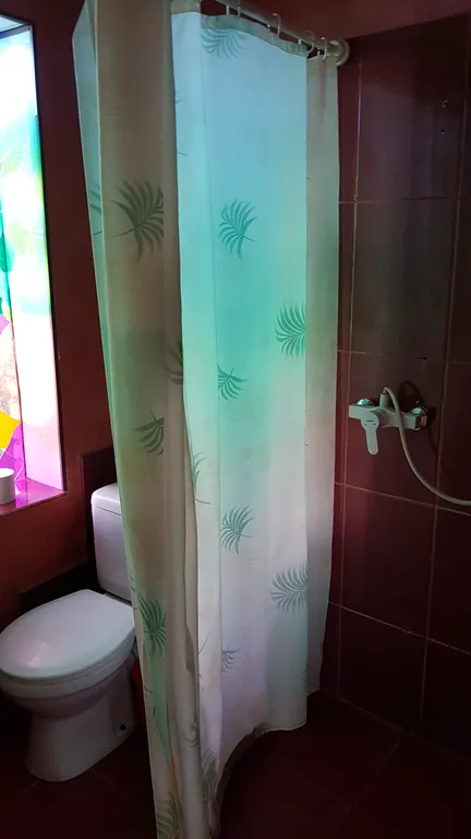 Коттедж Часть дома. 2 этаж, потрясающий вид на море — Осовины