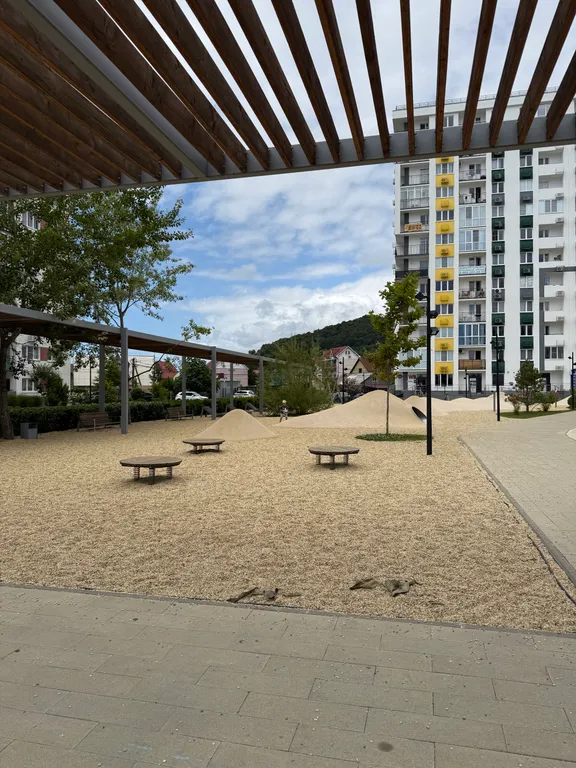 Квартира Дизайнерская квартира с Алисой в ЖК Фрукты — Сириус