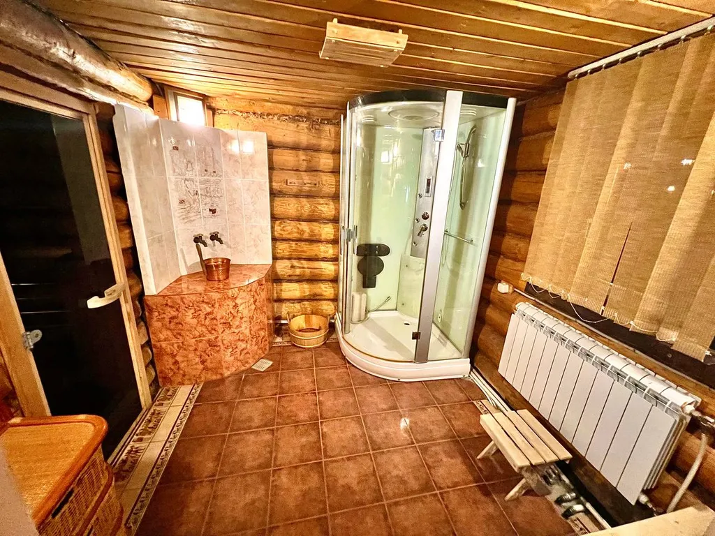 Этно-юрта в усадьбе Золотой лев