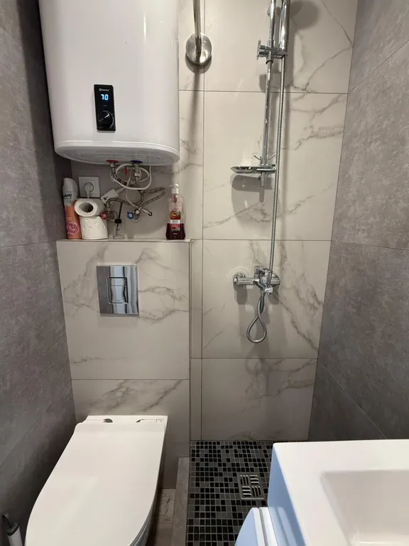 Уютная и стильная студия с отдельной кухней