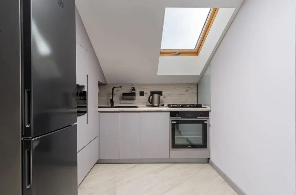 Современная квартира с панорамным видом на море