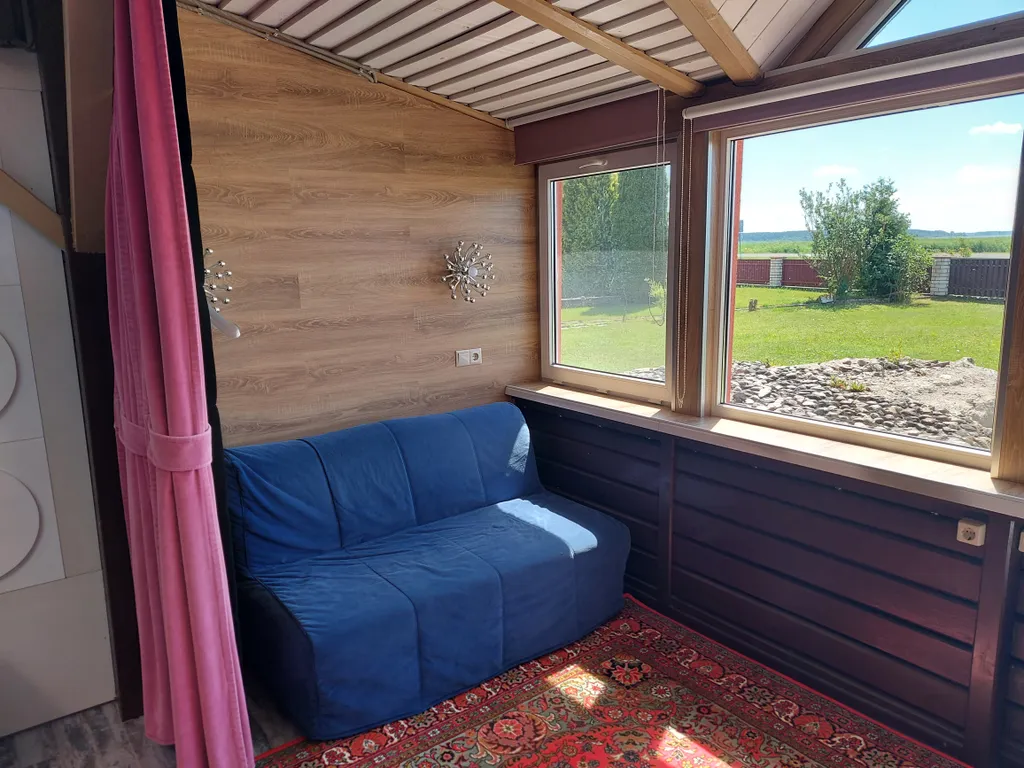 Уютный семейный коттедж с прекрасным видом на озеро Дривяты