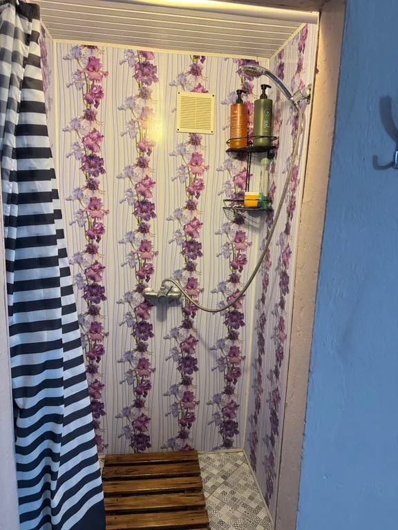 Коттедж Дом из трех комнат на Морской звезде по Лазарева — Лазаревское