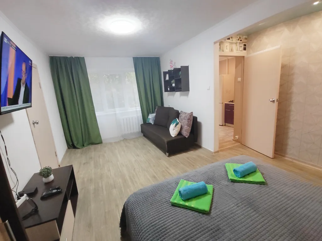 Двухкомнатную квартира в тихом месте центральной части города