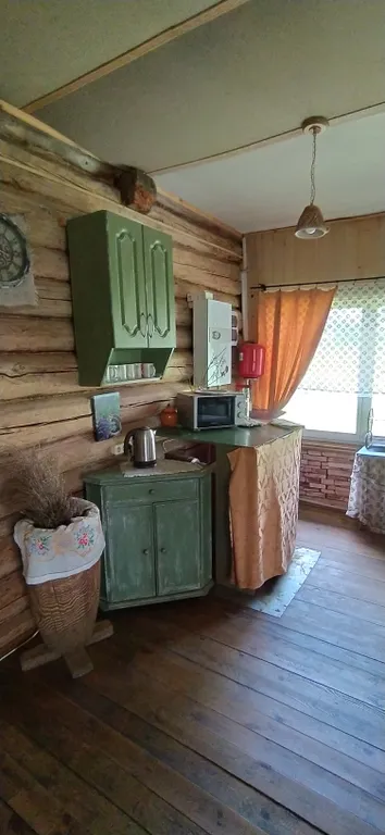 Дом у лесного озера