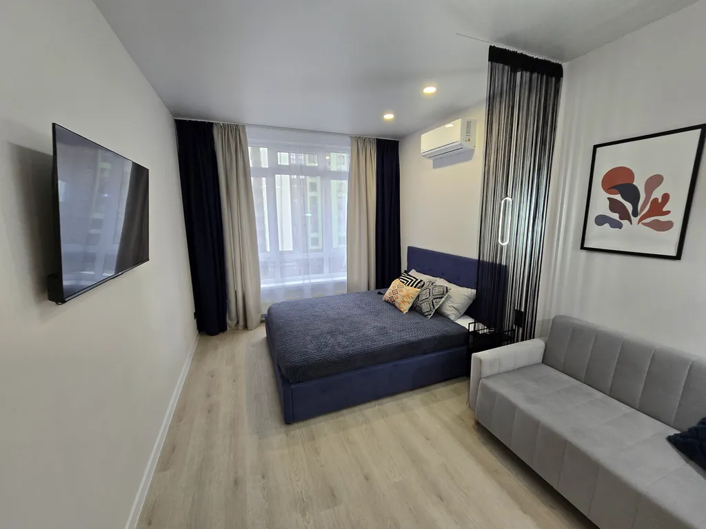 Современная квартира в новом элитном доме на ФПК