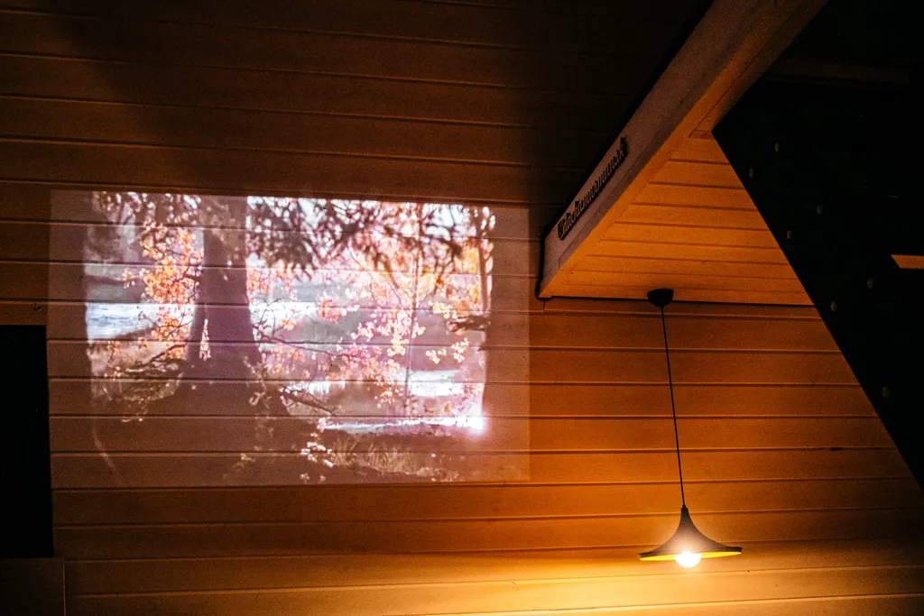 Уютный домик с сауной на берегу реки Dacha Winehouse