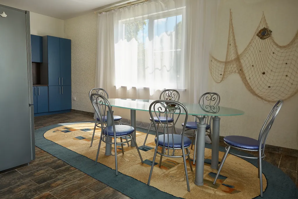 Домик у озера Тасканка