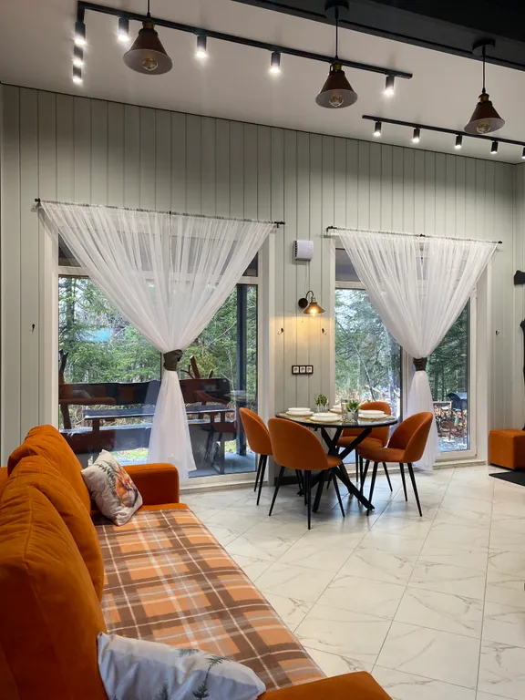 Дом с видом на лес