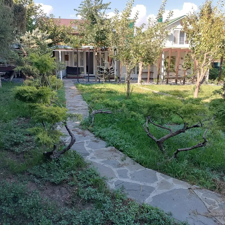 Коттедж Дом-оазис природы и уюта в центре города — аренда посуточно в Ростов-на-Дону