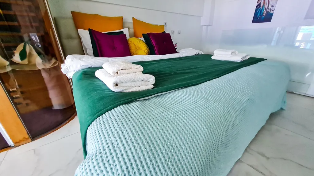 Квартира Квартира Двухуровневый лофт с сауной и джакузи — Москва