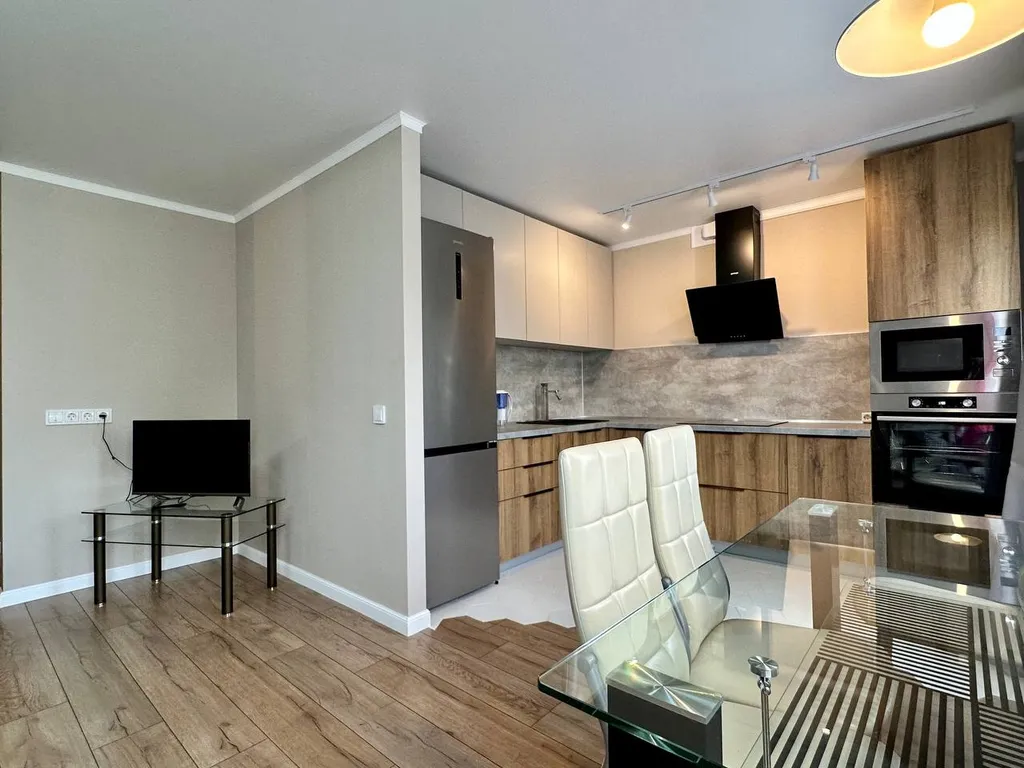 Шикарная трехкомнатная квартира в спальном квартале