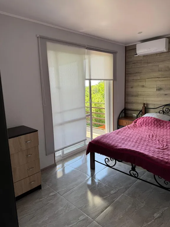 Частный дом рядом с Византийским храмом