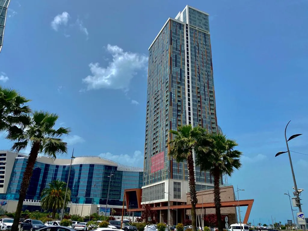 Апартаменты в центре Батуми с видом на море, Porta Batumi Tower