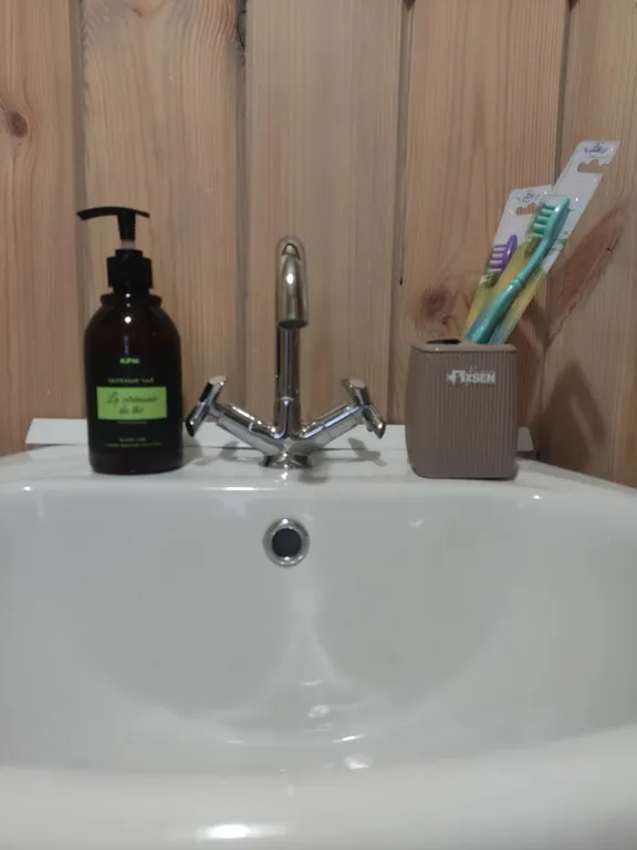 Дом на обочине мира