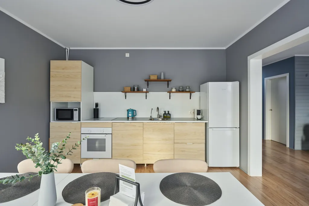 Коттедж Большой семейный дом с панорамными окнами у леса и озера — Семеновское