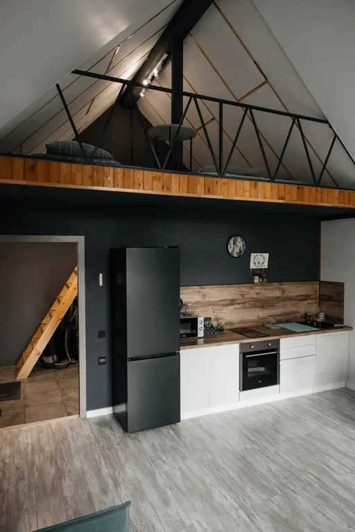 Уютный домик в кедровом лесу