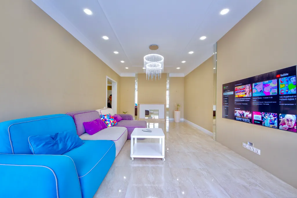 Стильная квартира на набережной