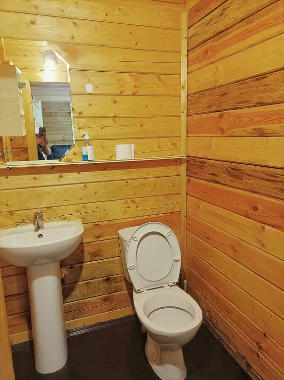 Домик в лесу с собственной баней