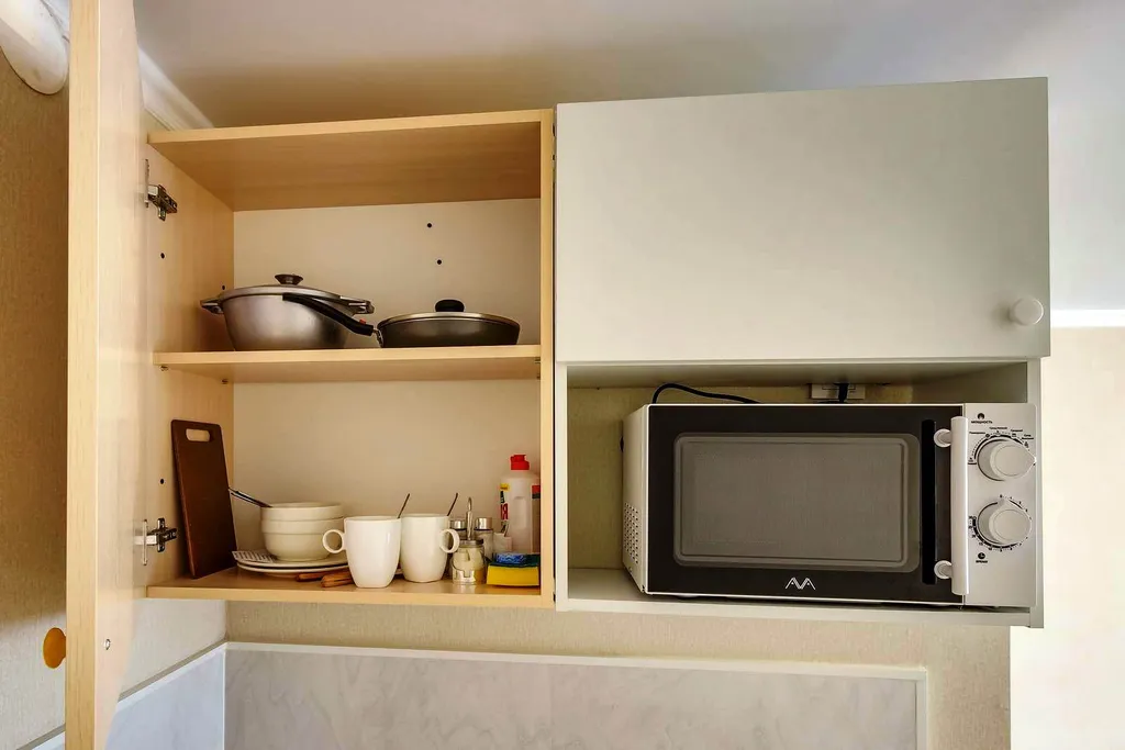 Студия с мини-кухней и собственным санузлом