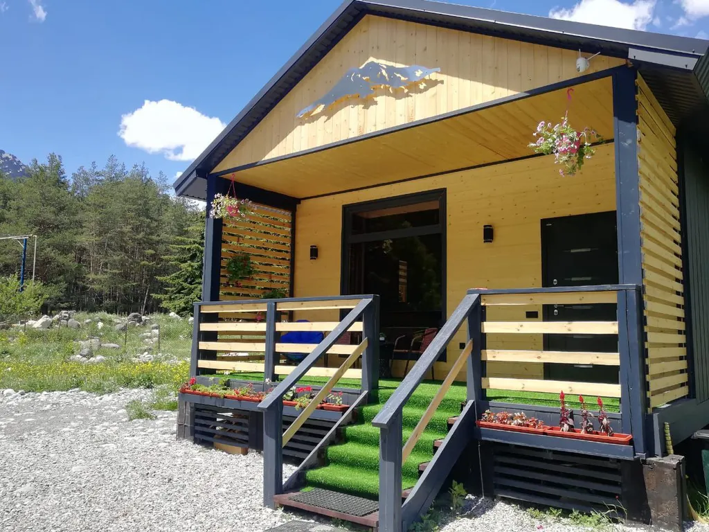 Гостевой дом Sabr с видом на горы