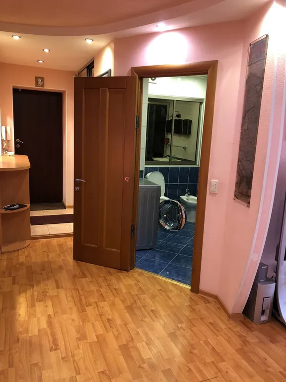 Spacious central 3-room apartment