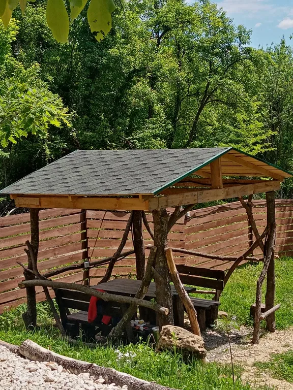 Домик с Баней у горы