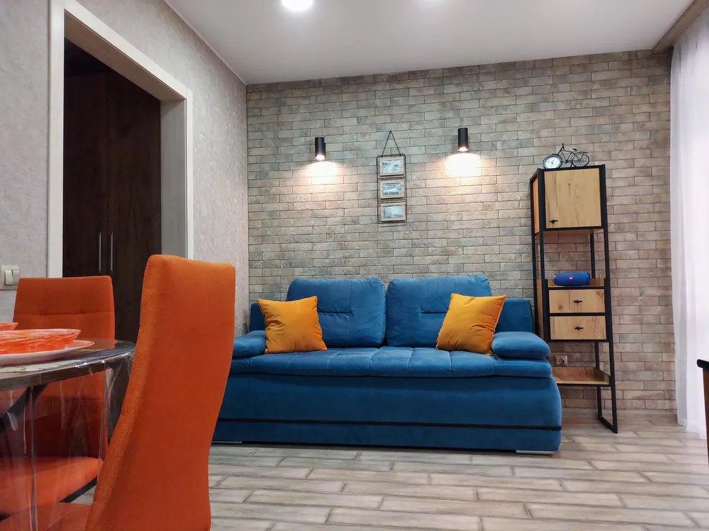 Прекрасная квартира с апельсиновым настроением