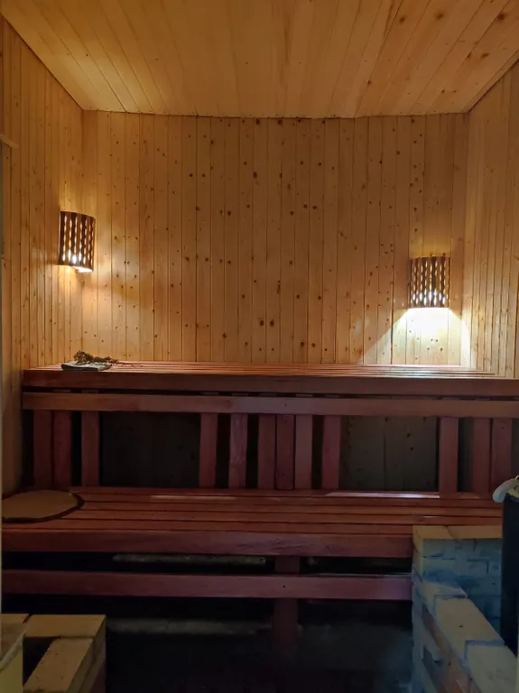 8-комнатный Дом