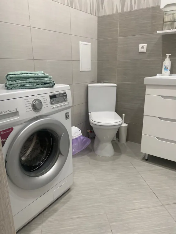 Уютная, новая квартира ЖК Самоцветы