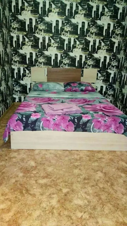 Трехкомнатная квартира в центре города — аренда посуточно в Норильск