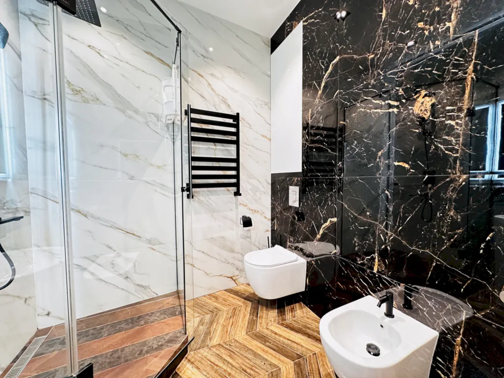 Премиальный 3-комнатный апартамент, пляж и набережная в 5 минутах