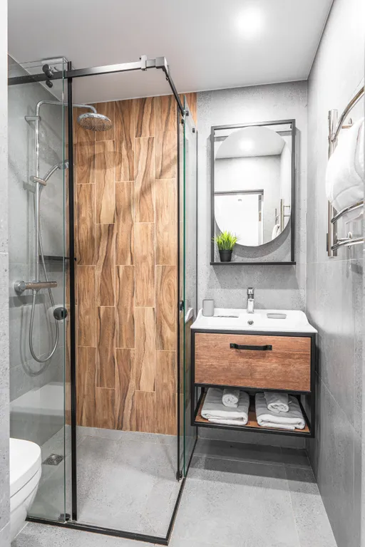 Апартаменты с отдельной спальней в центре