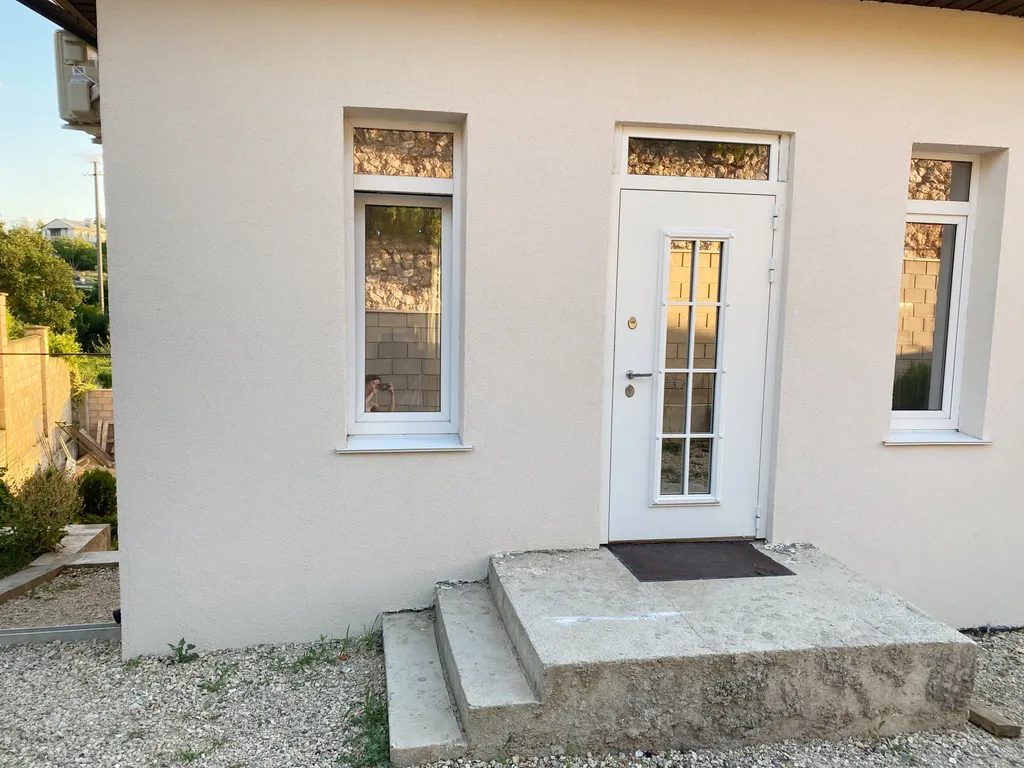 Квартира Квартира Новая студия с личным двориком и парковкой — Севастополь