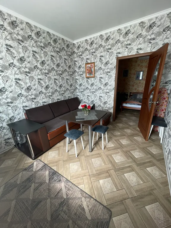 Квартира Однокомнатная квартира 2 на первом этаже двухэтажного дома — Темрюк