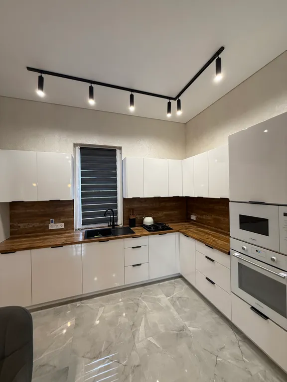 Уютный Дом с новым евро ремонтом недалеко от самого красивого пляжа