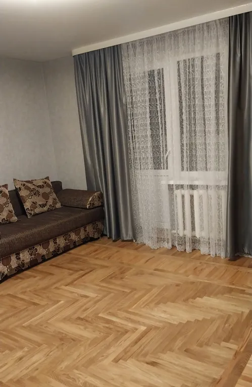 Уютная двушка с большой парковкой