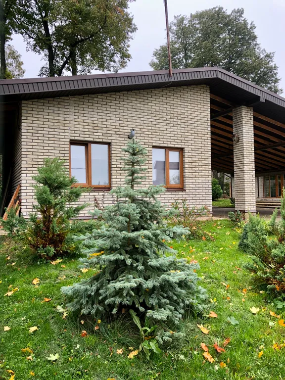 Двухкомнатный семейный одноэтажный дом с двумя ванными комнатами