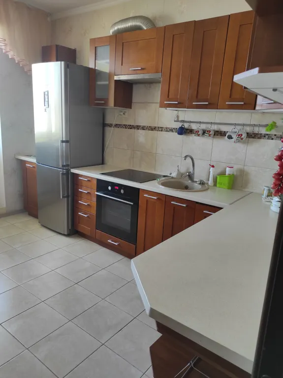 Просторная 2-комнатная квартира в центре рядом с морем