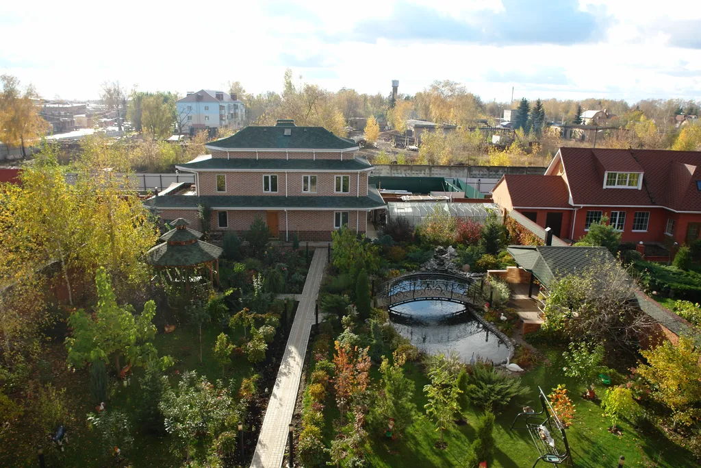 Дом в ботаническом саду