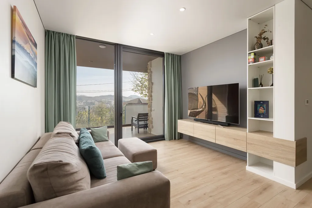 Коттедж Уникальный дом архитектора с видом на горы — Барановка