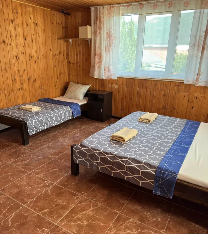 Квартира Трехместная комната с видом на горы — Геленджик