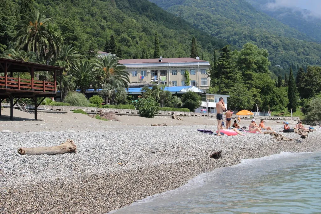 Квартира на берегу моря в Старой Гагре