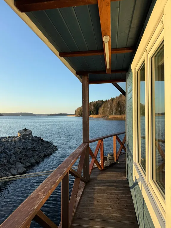 Дебаркадер Запад