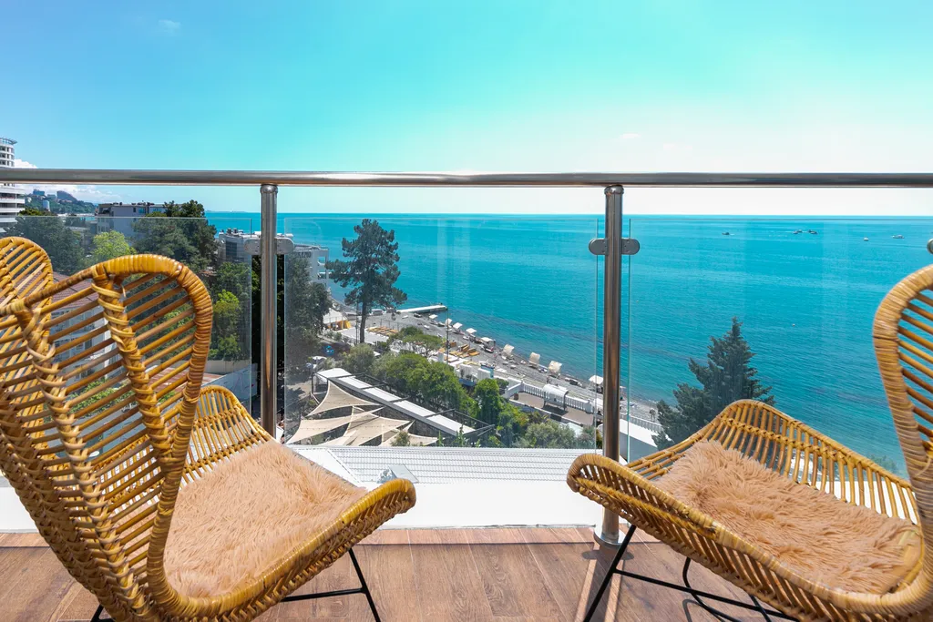 Квартира с видом на море у центральной набережной — аренда посуточно в Сочи