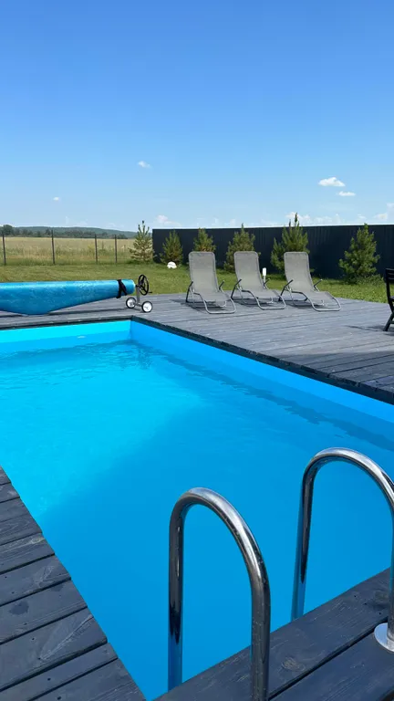 Барнхаус с бассейном и видом на реку