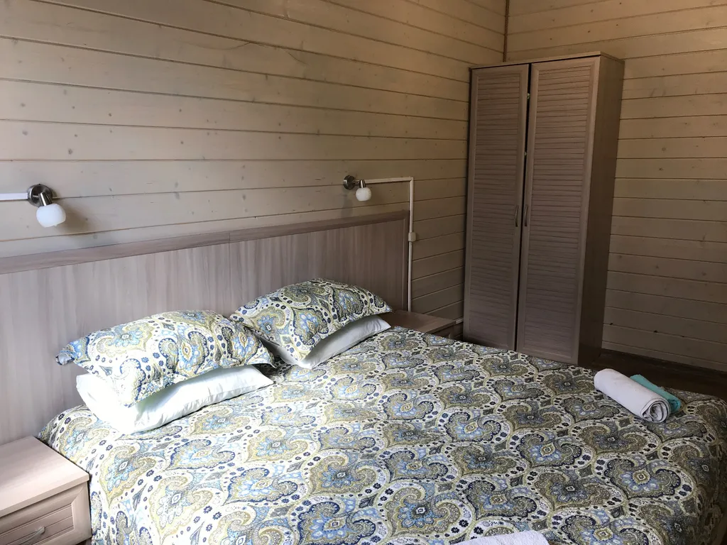 Трехкомнатный коттедж с сауной